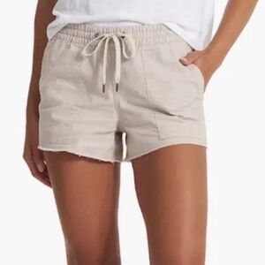 Vuori Vintage Ripstop Shorts Womens light grey sz S